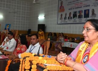 Kotdwar:-विधानसभा अध्यक्ष एवं कोटद्वार विधायक ऋतु खण्डूडी एक दिवसीय डॉ.भीमराव अम्बेडकर के जीवन पर आयोजित गोष्ठी में किया प्रतिभाग