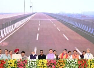 Uttarakhand:-प्रधानमंत्री नरेंद्र मोदी ने देहरादून में आयोजित भव्य समारोह में किया 210 किमी लंबे,दिल्ली-देहरादून इकोनॉमिक कॉरिडोर का लोकार्पण