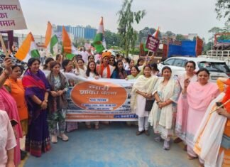 Uttarakhand:-नारी शक्ति अधिनियम के समर्थन में भाजपा का जागरूकता अभियान,भाजपा ने पदयात्रा,स्कूटी रैली,मानव श्रृंखला से मांगा जनसमर्थन