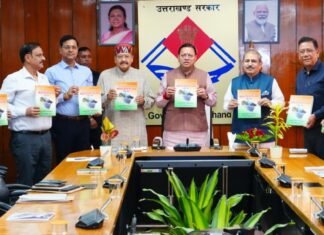 Uttarakhand:-मुख्यमंत्री पुष्कर धामी ने किया लोक निर्माण विभाग की मास्टर प्लान पुस्तिका का विमोचन