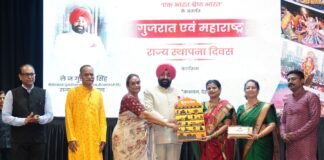 Dehradun:-लोक भवन में आयोजित हुआ गुजरात एवं महाराष्ट्र राज्य स्थापना दिवस के उपलक्ष्य में कार्यक्रम,राज्यपाल गुरमीत सिंह हुए शामिल