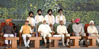 Hyderabad:-श्री गुरु तेग बहादुर जी के 350वें शहीदी वर्ष,श्री रामचंद्र ‘बाबूजी’ महाराज एवं संत तुकडोजी महाराज की जयंती के उपलक्ष्य में आयोजित कार्यक्रम में शामिल हुए राज्यपाल गुरमीत सिंह