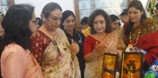 Dehradun:-प्रथम महिला गुरमीत कौर ने हर्षल फाउंडेशन द्वारा आयोजित “दूनहस्तशिल्पबाजार-2026” कार्यक्रम का दीप प्रज्वलित कर किया शुभारंभ
