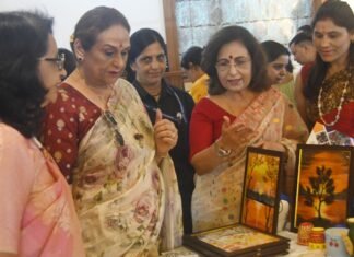 Dehradun:-प्रथम महिला गुरमीत कौर ने हर्षल फाउंडेशन द्वारा आयोजित “दूनहस्तशिल्पबाजार-2026” कार्यक्रम का दीप प्रज्वलित कर किया शुभारंभ