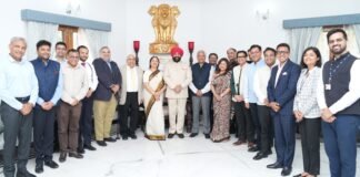 Uttarakhand:-राज्यपाल गुरमीत सिंह से लोक भवन में भारतीय उद्योग परिसंघ उत्तराखण्ड के प्रतिनिधिमंडल ने की शिष्टाचार भेंट