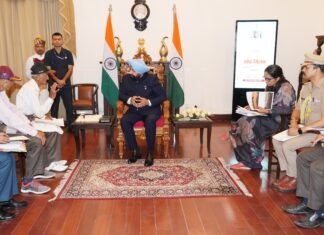 Uttarakhand:-राज्यपाल गुरमीत सिंह ने लोक मिलन कार्यक्रम में सुनीं पूर्व सैनिकों एवं दूरस्थ क्षेत्रों से आए नागरिकों की समस्याएं