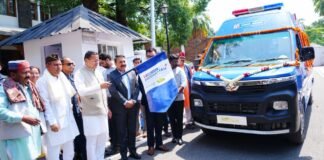 Uttarakhand:-मुख्यमंत्री पुष्कर सिंह धामी ने एचडीएफसी बैंक द्वारा प्रदत्त 4 अत्याधुनिक एम्बुलेंस का किया फ्लैग ऑफ
