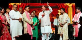 Dehradun:-सेलाकुई में आयोजित भव्य मां भगवती जागरण कार्यक्रम में शामिल हुए सीएम धामी कहा-2014 के बाद प्रधानमंत्री मोदी के नेतृत्व में शुरू हुआ सनातन संस्कृति का स्वर्णिम काल
