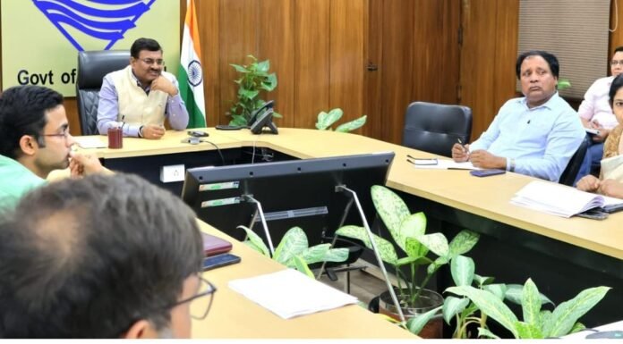 Dehradun:-मुख्य सचिव आनन्द बर्द्धन ने की जल संरक्षण के लिए गठित स्प्रिंग एंड रिवर रिज्युविनेशन अथॉरिटी द्वारा कराए जा रहे कार्यों की समीक्षा