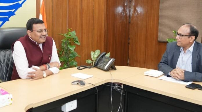 Uttarakhand:-मुख्य सचिव आनन्द बर्द्धन ने की शिक्षा विभाग की समीक्षा,विद्यालयों में सभी आवश्यक मूलभूत सुविधाएं उपलब्ध कराये जाने के दिए निर्देश