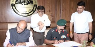 Kanpur:-डी-कोड एवं सिख लाइट इन्फैंट्री रेजिमेंटल ट्रेनिंग सेंटर फतेहगढ़ के मध्य एमओयू,कुलपति प्रोफेसर विनय कुमार पाठक ने कहा-एमओयू शिक्षा एवं राष्ट्रनिर्माण की दिशा में एक मील का पत्थर
