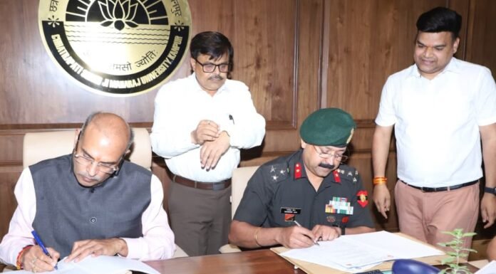 Kanpur:-डी-कोड एवं सिख लाइट इन्फैंट्री रेजिमेंटल ट्रेनिंग सेंटर फतेहगढ़ के मध्य एमओयू,कुलपति प्रोफेसर विनय कुमार पाठक ने कहा-एमओयू शिक्षा एवं राष्ट्रनिर्माण की दिशा में एक मील का पत्थर