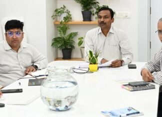 Dehradun:-अपर मुख्य निर्वाचन अधिकारी ने ली जनपदों की एसआईआर पर समीक्षा,प्रदेश में 88% गणना फार्म वितरित,अब डिजिटाईजेशन पर जोर