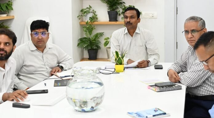 Dehradun:-अपर मुख्य निर्वाचन अधिकारी ने ली जनपदों की एसआईआर पर समीक्षा,प्रदेश में 88% गणना फार्म वितरित,अब डिजिटाईजेशन पर जोर
