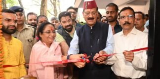 Kotdwar:-कैबिनेट मंत्री सुबोध उनियाल पहुंचे कोटद्वार,”सुवेनियर शॉप्स एंड स्टडी सेंटर” का किया उद्घाटन