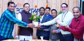 Uttarakhand:-छत्तीसगढ़ से आए पत्रकारों के प्रतिनिधिमंडल ने सीएम धामी से की शिष्टाचार भेंट