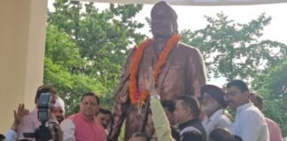 Uttarakhand:-मुख्यमंत्री पुष्कर सिंह धामी ने शहीद ऊधम सिंह की प्रतिमा का किया अनावरण,पार्किंग एवं आधारभूत विकास परियोजनाओं की दी सौगात