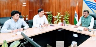 Dehradun:-मुख्य सचिव आनन्द बर्द्धन ने की नागरिक उड्डयन विभाग की समीक्षा,उत्तराखण्ड को एयर ट्रैफिक कंट्रोल सिस्टम से किया जाएगा सैचुरेट