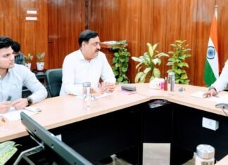 Dehradun:-मुख्य सचिव आनन्द बर्द्धन ने की नागरिक उड्डयन विभाग की समीक्षा,उत्तराखण्ड को एयर ट्रैफिक कंट्रोल सिस्टम से किया जाएगा सैचुरेट