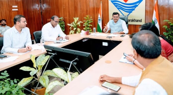 Uttarakhand:-मुख्य सचिव आनंद बर्द्धन ने की उच्च शिक्षा विभाग की समीक्षा एवं विश्वविद्यालयों के कुलपतियों के साथ विभिन्न मुद्दों पर चर्चा