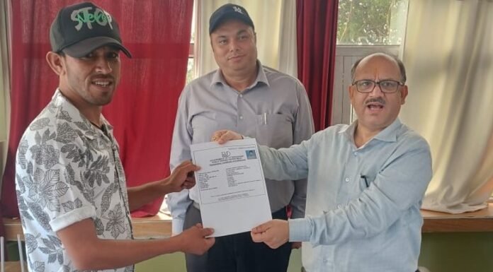 Uttarakhand:-मुख्यमंत्री पुष्कर धामी के निर्देश पर चार दिन से लंबित ठेकेदारी पंजीकरण का हुआ तत्काल समाधान