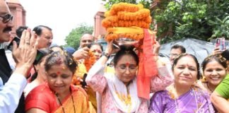 Kotdwar:-विधानसभा अध्यक्ष ऋतु खण्डूडी संत शिरोमणि श्री गुरु रविदास महाराज जी की 650वीं जयंती के उपलक्ष्य में आयोजित समरसता संकल्प अभियान की भव्य कलश यात्रा में हुई शामिल