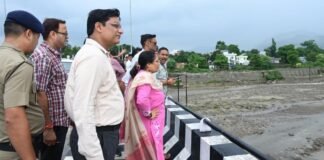 Kotdwar:-विधानसभा अध्यक्ष ऋतु खण्डूडी भूषण ने संभावित आपदा से पूर्व तैयारियों का लिया जायजा,अधिकारियों के साथ मालन,सुखरौ एवं खोह नदियों का किया निरीक्षण