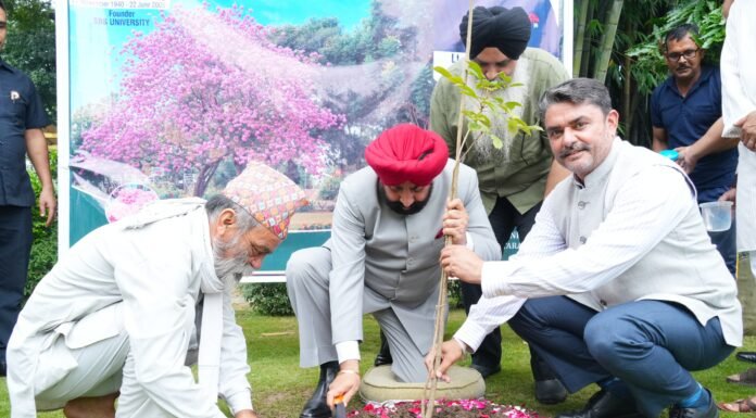 Uttarakhand:-राज्यपाल गुरमीत सिंह ने लोक भवन में गौरव भारती शिक्षा संस्थान की ओर से आयोजित कार्यक्रम में प्रतिभाग कर किया पौधरोपण