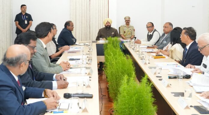 Uttarakhand:-राज्यपाल गुरमीत सिंह ने ली उत्तराखण्ड के स्ववित्तपोषित निजी विश्वविद्यालयों के कुलपतियों के प्रथम चरण की बैठक