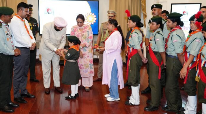 Uttarakhand:-लोक भवन में उल्लास और आत्मीयता के साथ मनाया गया रक्षाबंधन पर्व