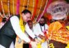 Dehradun:-टपकेश्वर महादेव की भव्य शोभायात्रा में शामिल हुए सीएम धामी,पूजा-अर्चना कर की प्रदेश की सुख-समृद्धि एवं खुशहाली की कामना
