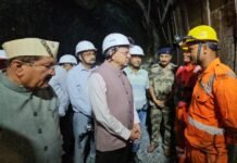 Chamoli THDC Tunnel Landslide:-मुख्यमंत्री पुष्कर सिंह धामी ने टीएचडीसी टनल हादसे का किया स्थलीय निरीक्षण,रेस्क्यू अभियान का लिया जायजा