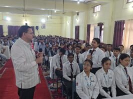 Udham Singh Nagar:-युवाओं ने मुख्यमंत्री पुष्कर धामी से समसामयिक विषयों पर किया प्रत्यक्ष एवं निर्भीक संवाद