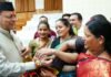 Uttarakhand:-मुख्यमंत्री पुष्कर धामी को महिलाओं ने बांधा रक्षा सूत्र,मुख्यमंत्री ने दी सभी को रक्षा बन्धन की शुभकामनाएं