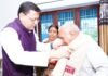 Uttarakhand:-मुख्यमंत्री पुष्कर धामी ने स्वतंत्रता दिवस की पूर्व संध्या पर शहीद अमित कुमार अणथ्वाल के परिजनों से की भेंट,किया सम्मानित