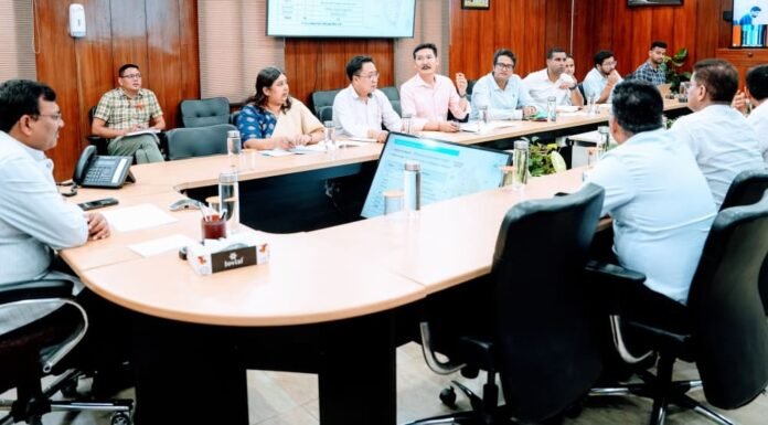 Uttarakhand:-मुख्य सचिव आनन्द बर्द्धन ने की प्रदेश में बिछाई जा रही पीएनजी पाइपलाइन और कनेक्शन के कार्यों की प्रगति की समीक्षा
