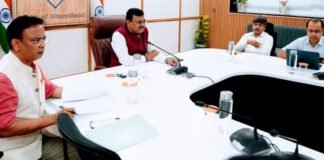 Uttarakhand:-वन डिस्ट्रिक्ट वन फेस्टिवल एवं निर्यात संवर्धन को लेकर मुख्य सचिव ने ली जिलाधिकारियों के साथ बैठक
