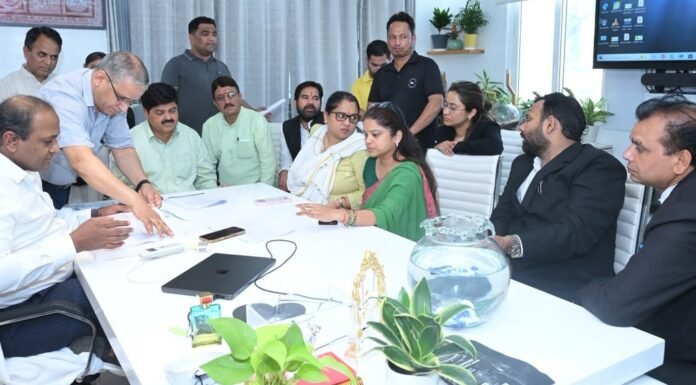 Uttarakhand:-एसआइआर प्रक्रिया के दौरान हो रही अनियमितता पर विरोध जताते हुए प्रदेश कांग्रेस अध्यक्ष गणेश गोदियाल ने कांग्रेस प्रतिनिधिमंडल से साथ की मुख्य निर्वाचन अधिकारी से भेंट