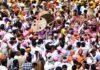 Champawat:-देवीधुरा में फलों-फूलों से बरसी बग्वाल,ऐतिहासिक पाषाण युद्ध के साक्षी बने लाखों श्रद्धालु