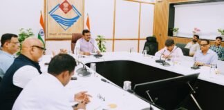 Uttarakhand:-मुख्य सचिव आनन्द बर्द्धन ने की प्रदेश के मेगा प्रोजेक्ट्स की समीक्षा,निर्माण कार्य नियमित समय पर पूर्ण करने के दिए निर्देश