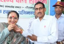 Kotdwar:-पूर्व सैनिक भाइयों को रक्षा सूत्र बांधकर मनाया कोटद्वार विधायक ऋतु खण्डूडी भूषण ने रक्षाबंधन पर्व