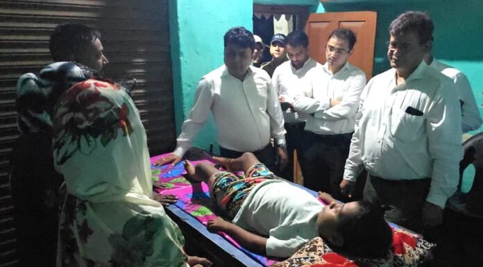 Uttarakhand:-मुख्यमंत्री पुष्कर धामी की पहल से लोहियाहेड के टिक्की विक्रेता रवि शर्मा के 08 वर्षीय बेटे देव का होगा निःशुल्क उपचार
