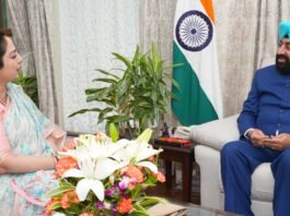 Uttarakhand:-राज्यपाल गुरमीत सिंह से लोक भवन में अनुग्रह संस्था की अध्यक्ष आभा चौधरी ने की शिष्टाचार भेंट