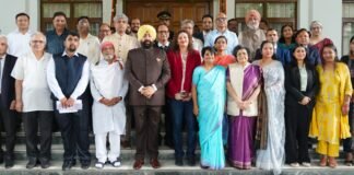 Uttarakhand:-लोक भवन में ‘अमृतकाल के लिए पर्यावरण और एआई’ विषय पर संगोष्ठी का आयोजन,राज्यपाल गुरमीत सिंह ने कहा-हिमालयी विकास में तकनीक और प्राकृतिक संतुलन जरूरी