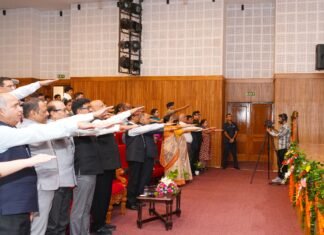 Uttarakhand:-लोक भवन में आयोजित हुआ ‘एक प्रयास,नशा मुक्त हो समाज’ कार्यक्रम,नशा मुक्त उत्तराखण्ड हेतु देहरादून घोषणा-पत्र हुआ जारी