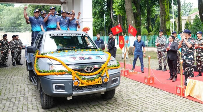 Uttarakhand:-राज्यपाल गुरमीत सिंह ने एसएसबी के ऑल-वुमन माउंट श्रीकंठ अभियान-2026 को किया फ्लैग-ऑफ