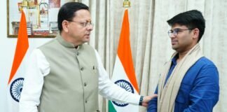 Uttarakhand:-फ्लाइंग कार बनाने वाले रवि टमटा से मिले सीएम धामी,स्टार्टअप को सरकारी मदद के निर्देश