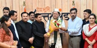Uttarakhand:-मुख्यमंत्री पुष्कर धामी के जन्मदिवस पर मुख्यमंत्री आवास में उमड़ा आत्मीयता का माहौल,मंत्रीगण,अधिकारी-कर्मचारी और जनप्रतिनिधियों ने दी शुभकामनाएं