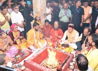 Uttarakhand:-हरिपुर कालसी में गूंजा माँ यमुना का जयघोष,मुख्यमंत्री धामी ने किया माँ यमुना की प्रतिमा का अनावरण और हरिघाट का लोकार्पण