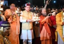 Uttarakhand:-प्रधानमंत्री नरेंद्र मोदी के जन्मदिवस पर 2100 दीपों से जगमगाया यमुना तट,सीएम धामी ने 7.52 करोड़ के स्नान घाट का किया लोकार्पण